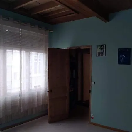 Holiday home Maison Conviviale Aux Abords De La Vieille