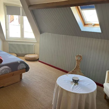 Maison Conviviale Aux Abords De La Vieille Holiday home *