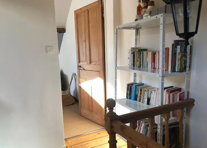 Maison Conviviale Aux Abords De La Vieille *