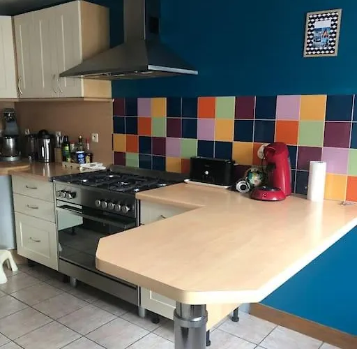 Maison Conviviale Aux Abords De La Vieille *